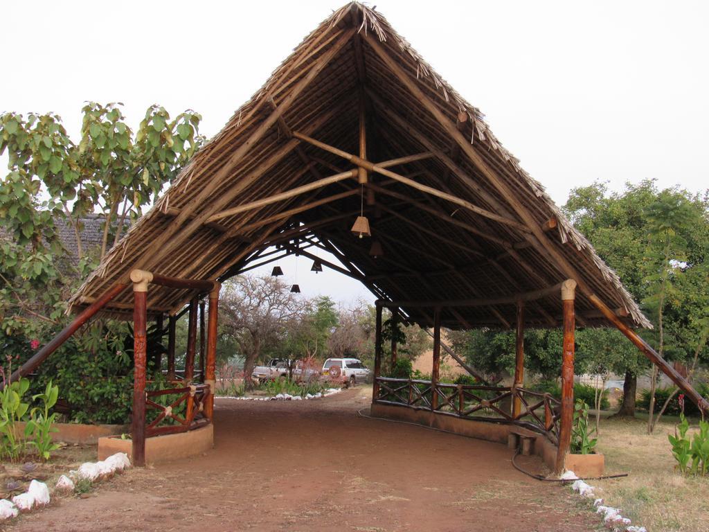 African Sunrise Lodge And Campsite Mto wa Mbu Exteriér fotografie