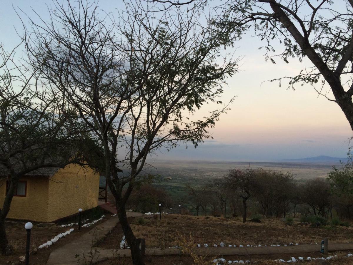 African Sunrise Lodge And Campsite Mto wa Mbu Exteriér fotografie